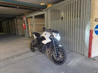 Yamaha XJ6 (2008 - 15) usata