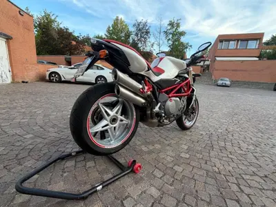 MV Agusta Brutale 910 S (2005 - 11) usata
