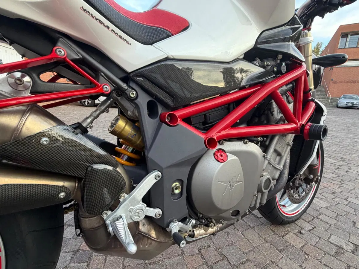 MV Agusta Brutale 910 S (2005 - 11) (6)