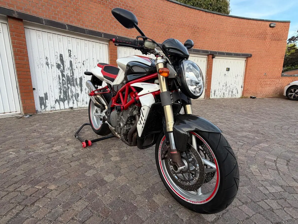 MV Agusta Brutale 910 S (2005 - 11) (7)