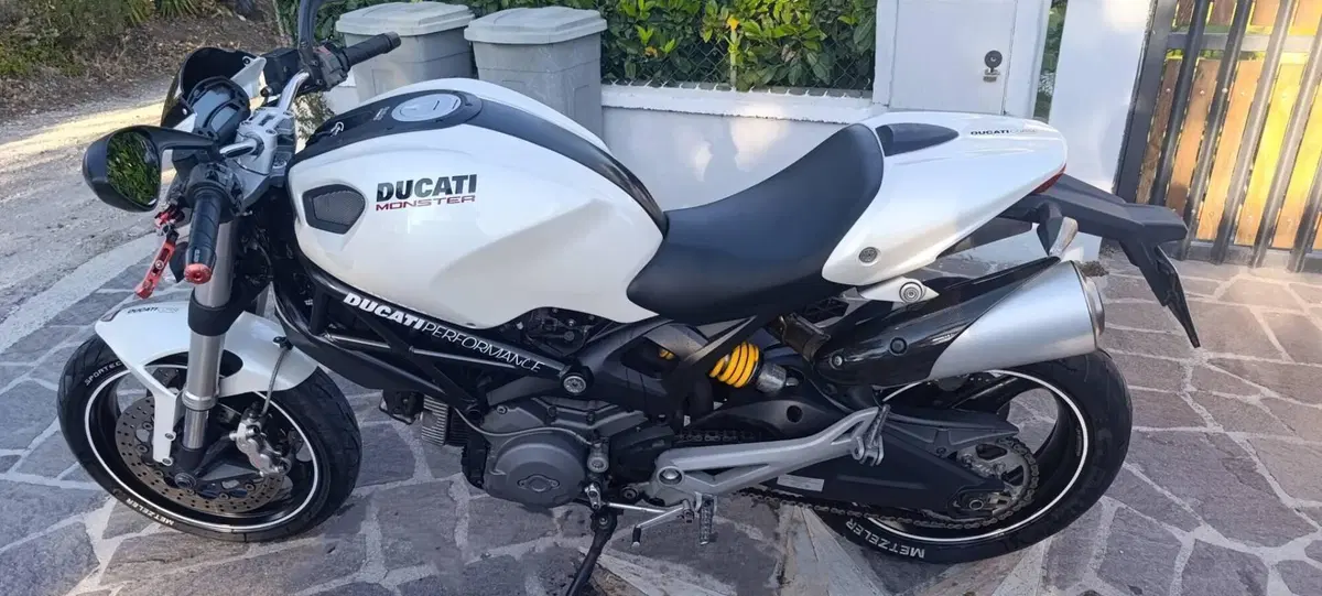Ducati Monster 696 Plus (2007 - 14)