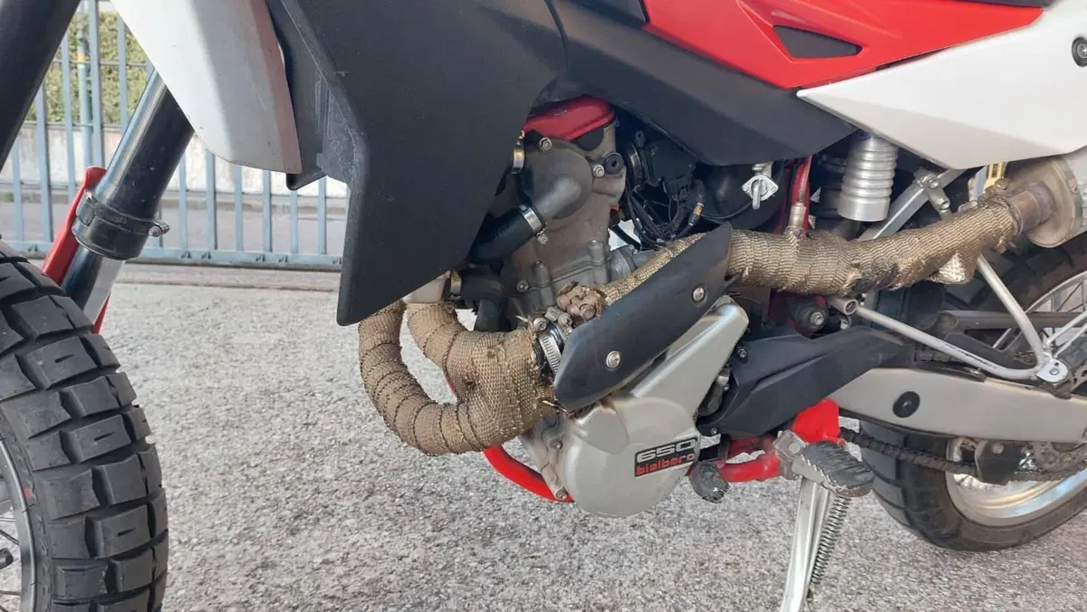 Swm SM 650 R (2015 - 16) (18)