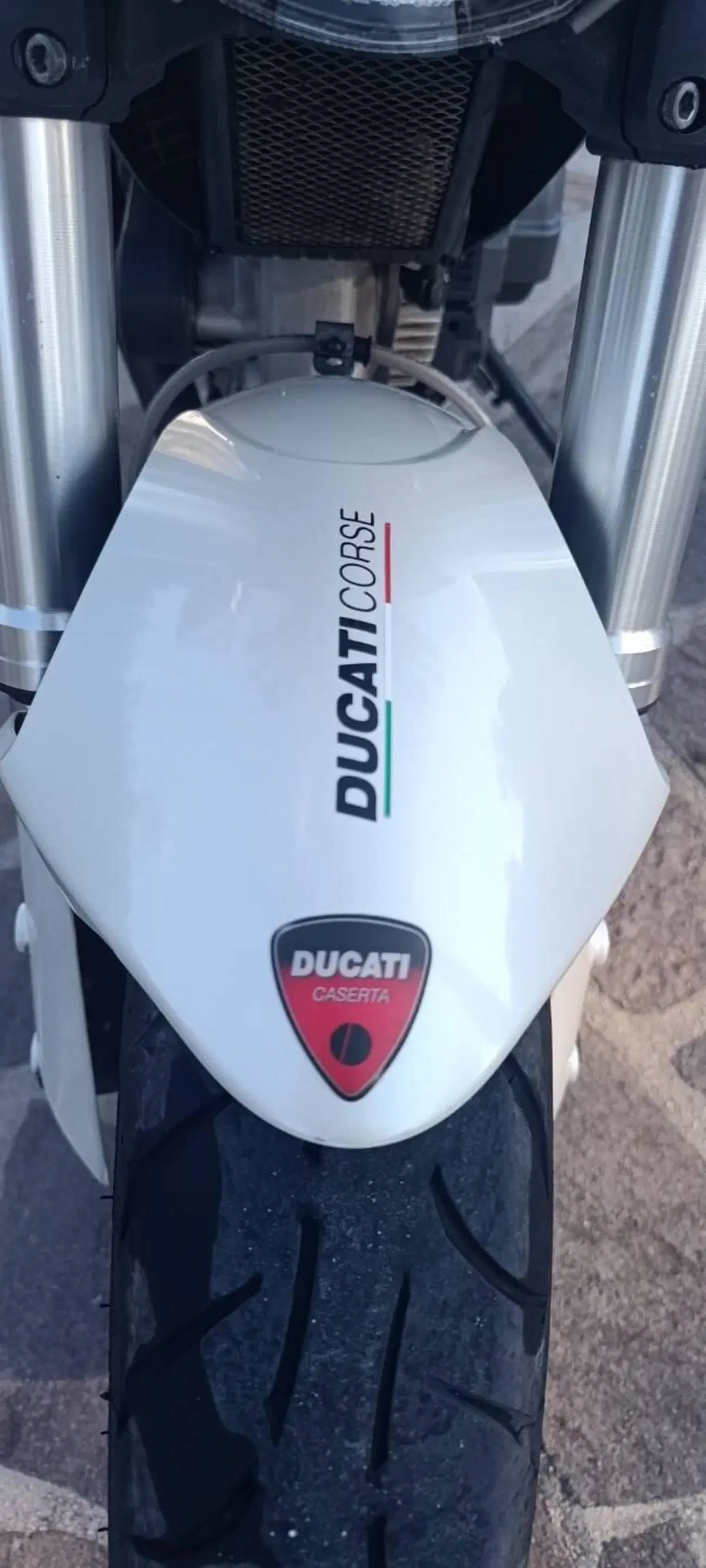 Ducati Monster 696 Plus (2007 - 14) (8)