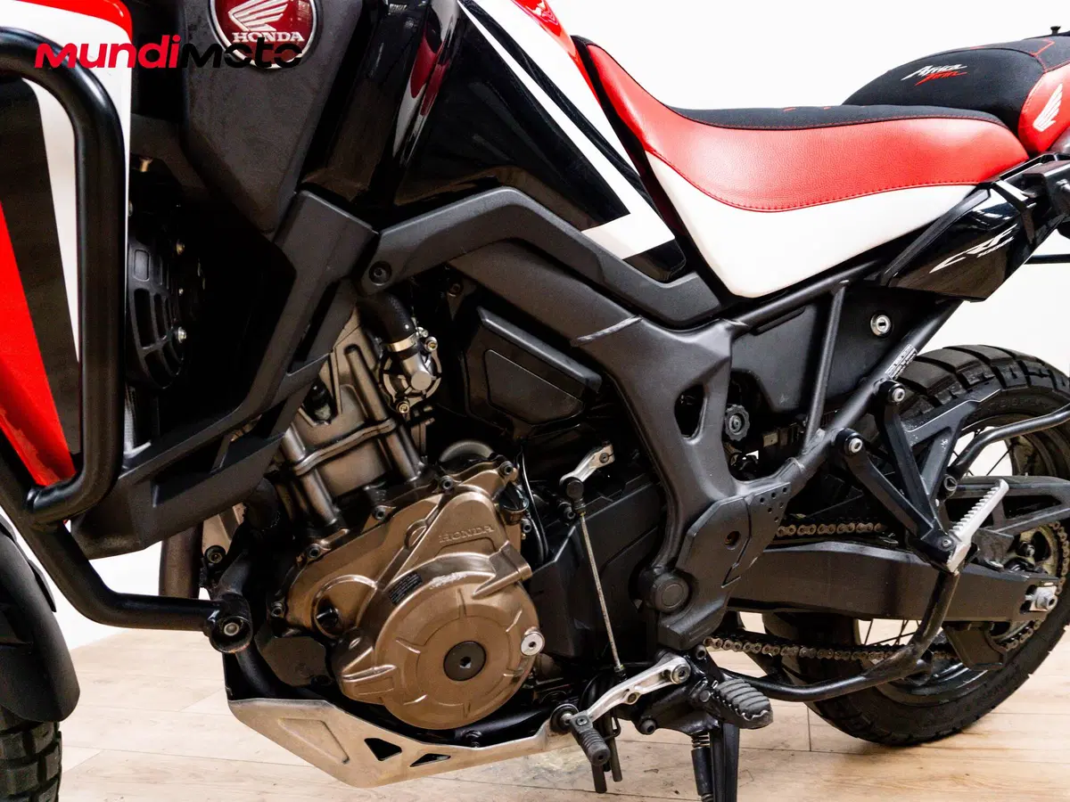 Honda Africa Twin CRF 1000L (2016 - 17) (9)