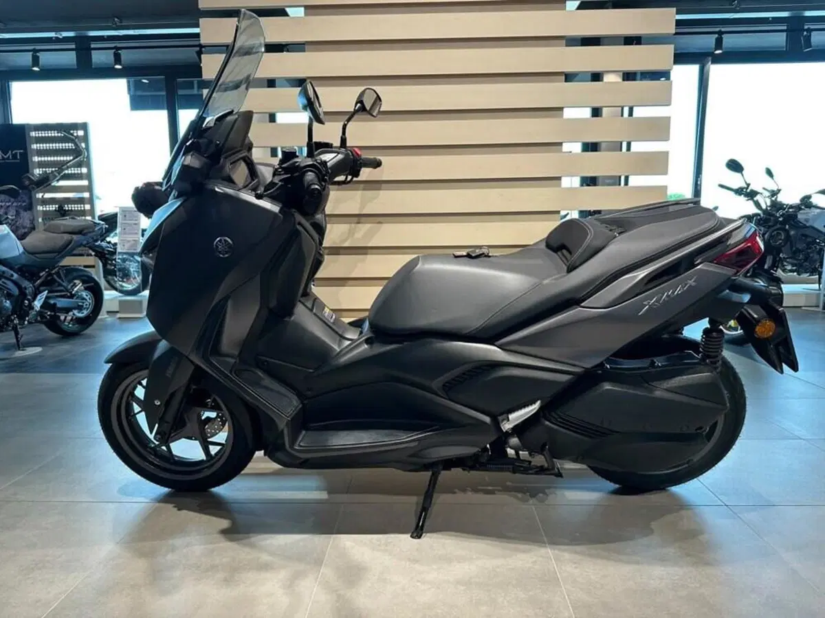 Yamaha X-Max 300 (2021 - 24) (5)