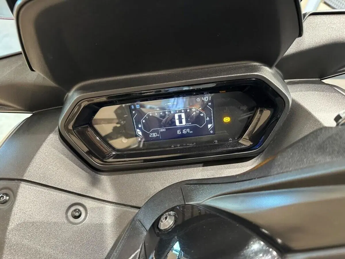 Yamaha X-Max 300 (2021 - 24) (7)