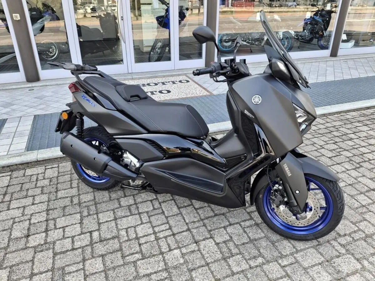 Yamaha X-Max 300 (2021 - 24)