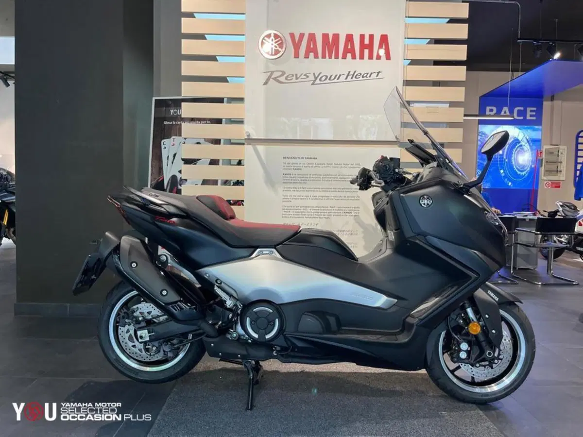 Yamaha T-Max 560 25th Anniversary (2026) (2)