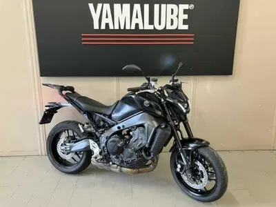 Yamaha MT-09 (2021 - 23) usata