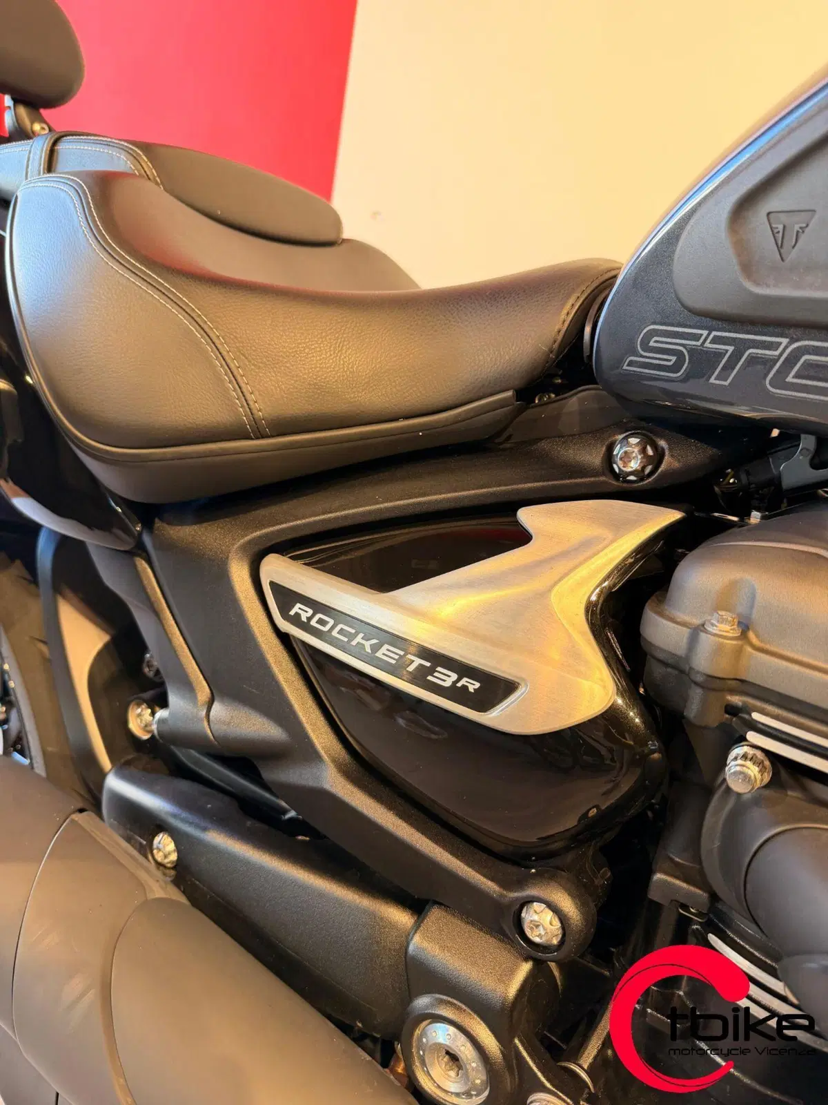Triumph Rocket 3 Storm R (2024 - 26) (5)