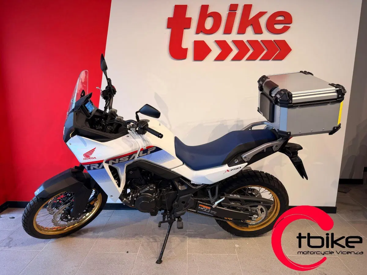 Honda Transalp XL750 (2025) (4)
