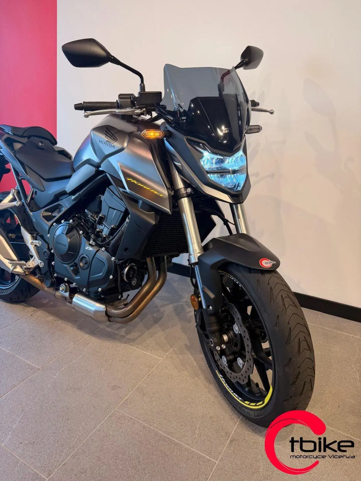 Honda CB 750 Hornet (2023 - 24) (2)