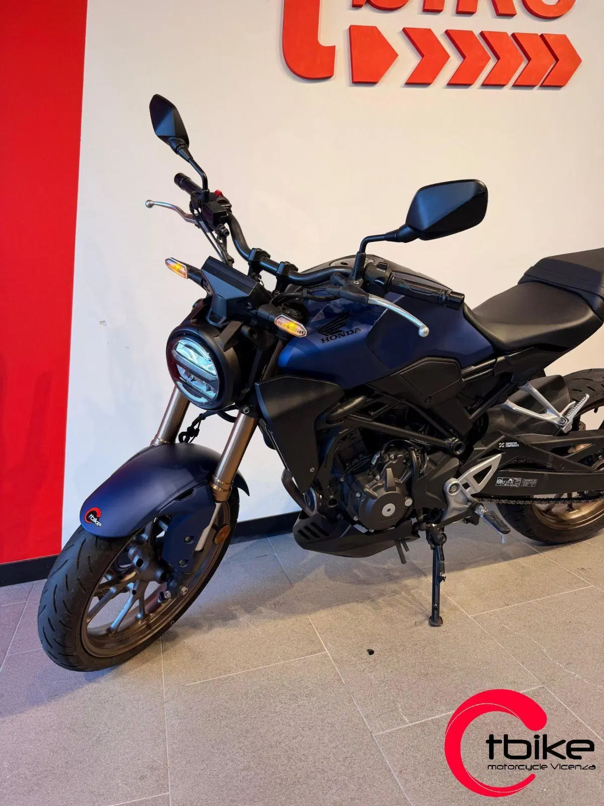 Honda CB 300 R (2022 - 26) (2)