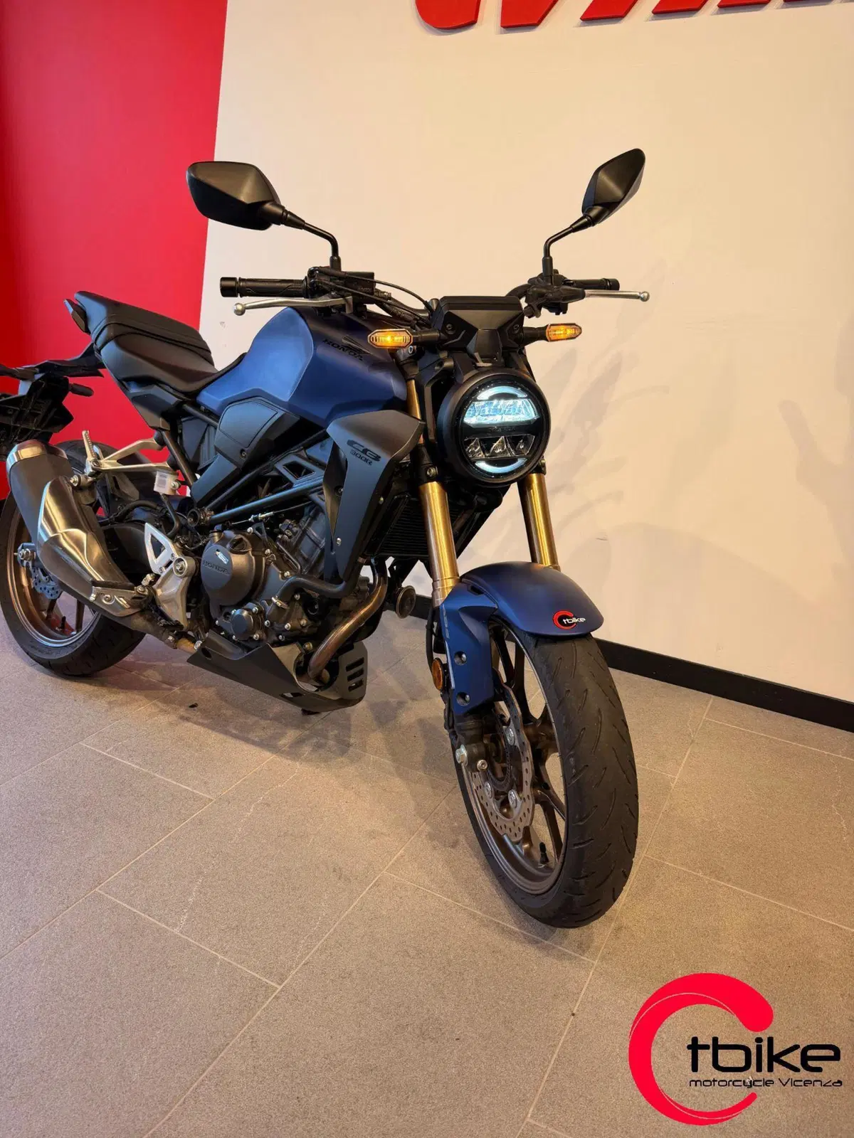 Honda CB 300 R (2022 - 26) (5)
