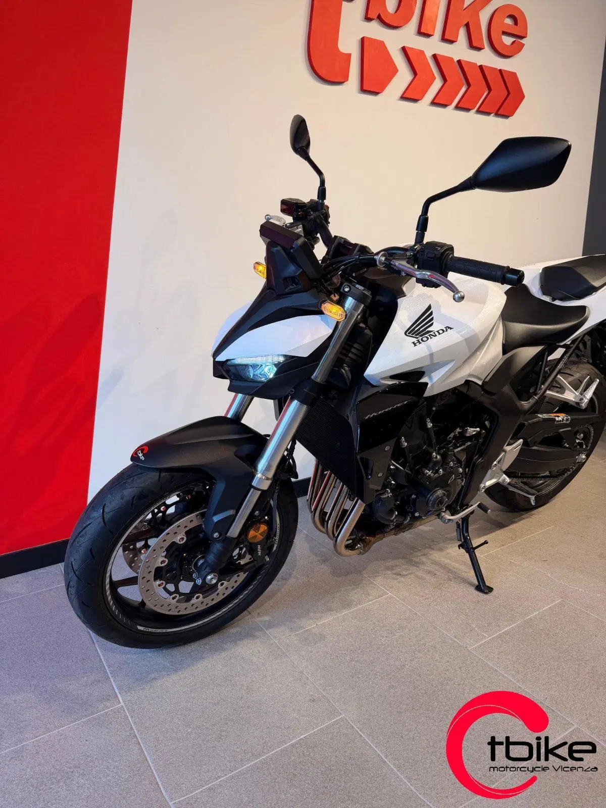 Honda CB 1000 Hornet (2025 - 26) (5)