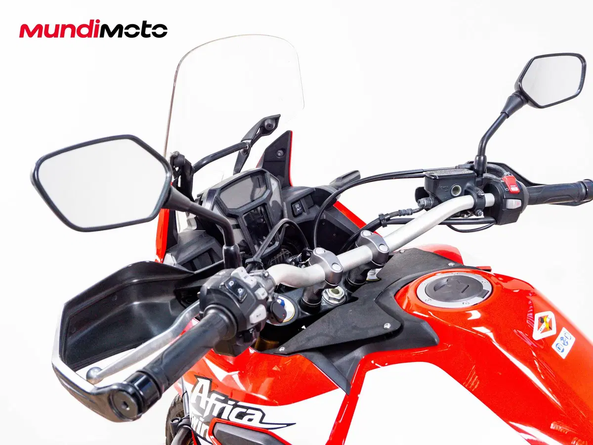 Honda Africa Twin CRF 1000L (2016 - 17) (11)