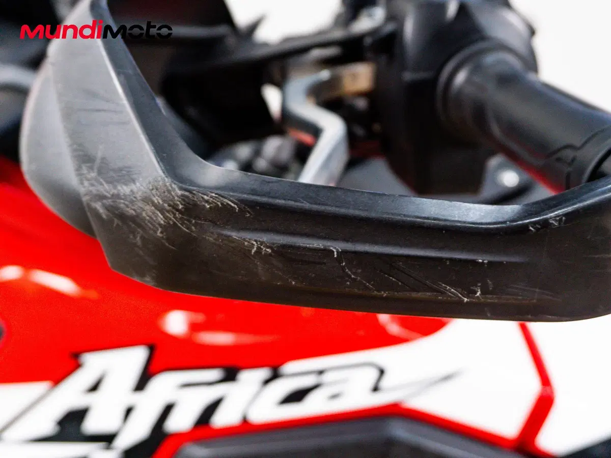 Honda Africa Twin CRF 1000L (2016 - 17) (16)