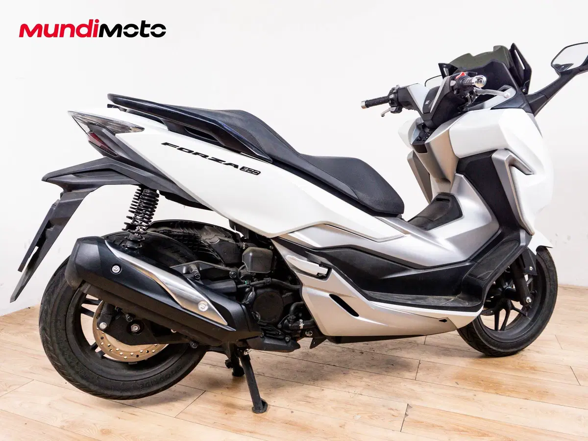 Honda Forza 300 (2019 - 20) (3)