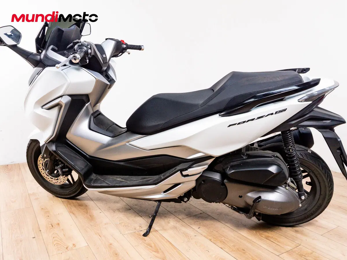 Honda Forza 300 (2019 - 20) (7)