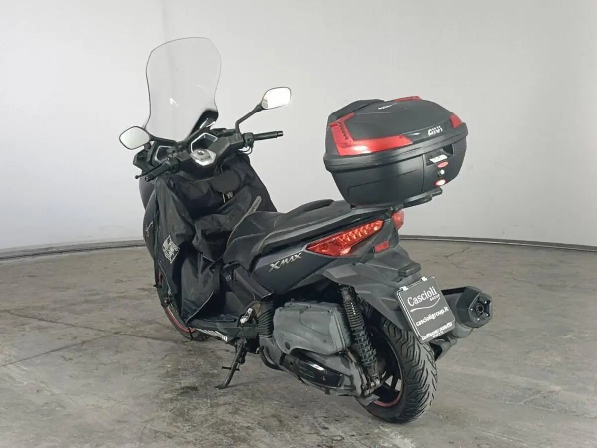 Yamaha X-Max 400 (2013 - 16) (6)