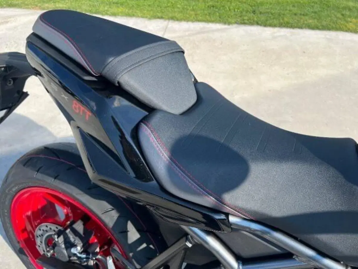 Suzuki GSX-8TT (2025 - 26) (5)