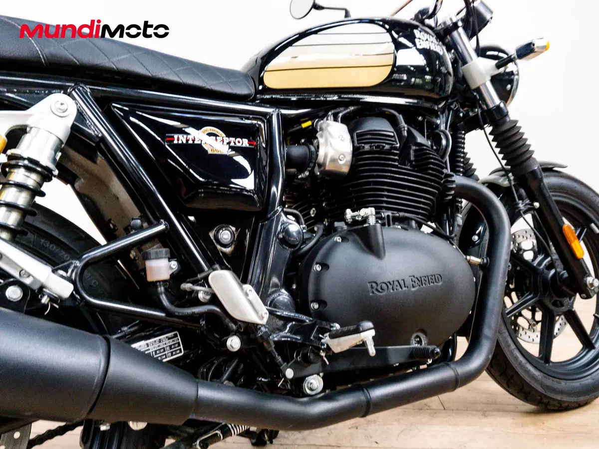 Royal Enfield Interceptor 650 (2021 - 26) (4)