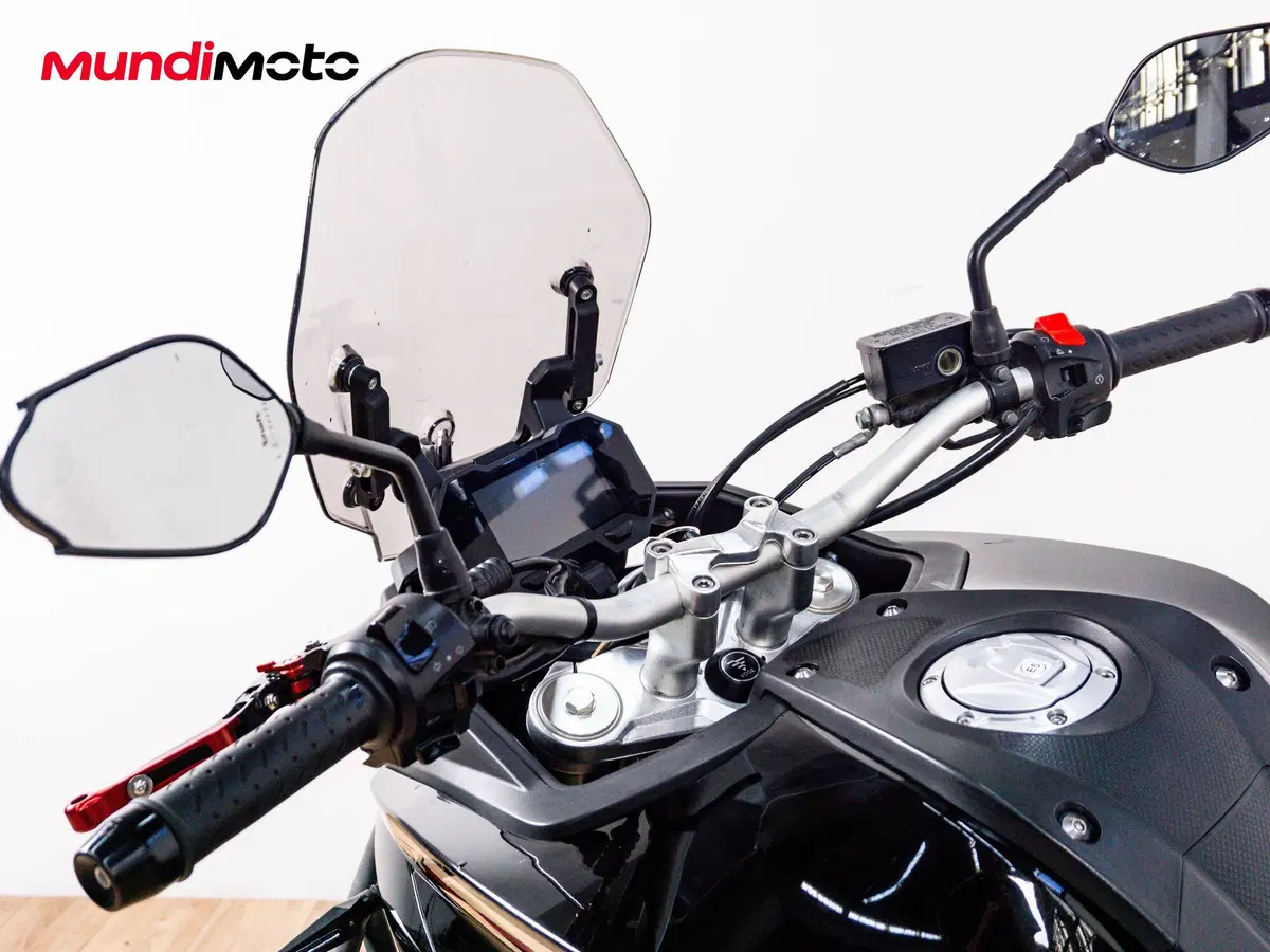Voge Valico 650DSX (2021 - 24) (11)