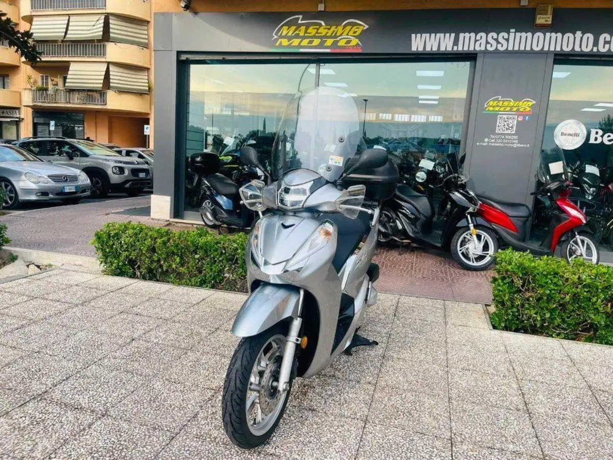 Honda SH 300 i ABS (2016 - 20) (3)