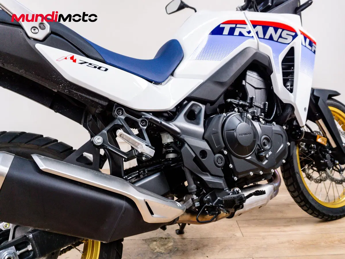 Honda Transalp XL750 (2026) (4)