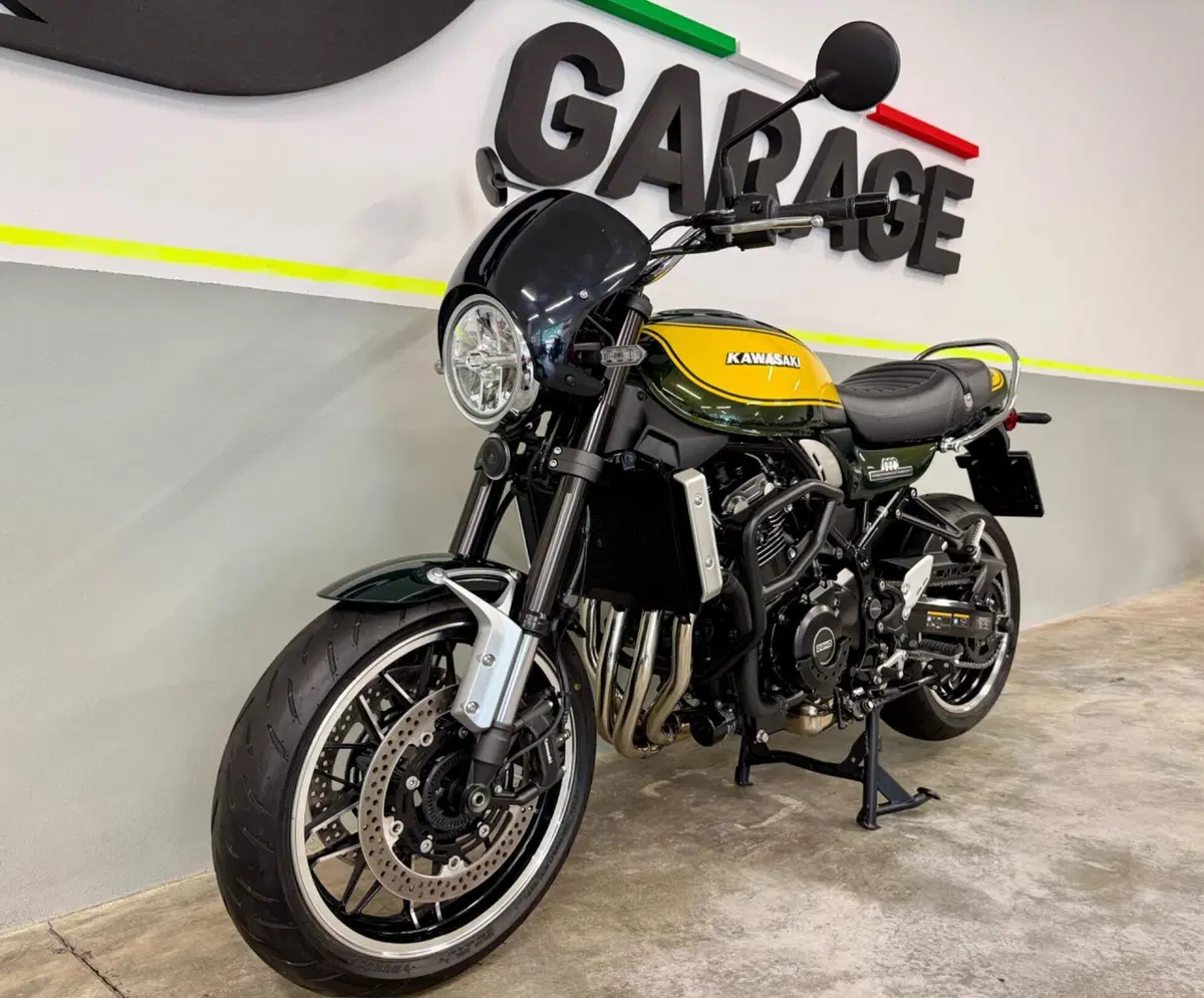 Kawasaki Z 900 RS (2022 - 25) (11)