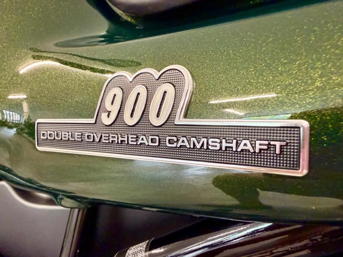 Kawasaki Z 900 RS (2022 - 25) (17)