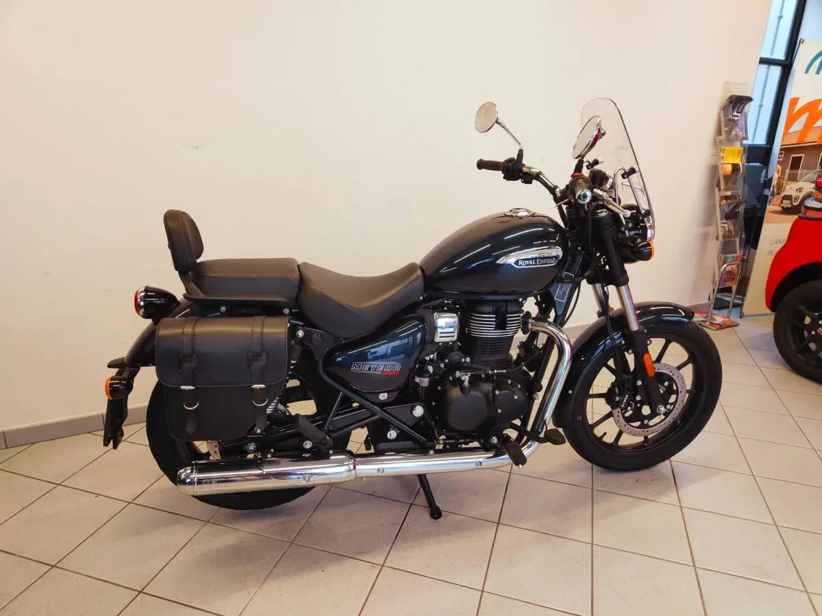 Royal Enfield Meteor 350 (2021 - 26) (7)