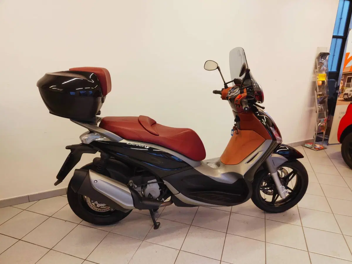 Piaggio Beverly 350 SportTouring ie ABS (2011 - 17) (8)