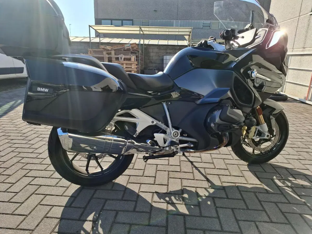 Bmw R 1250 RT (2021 - 25) (2)