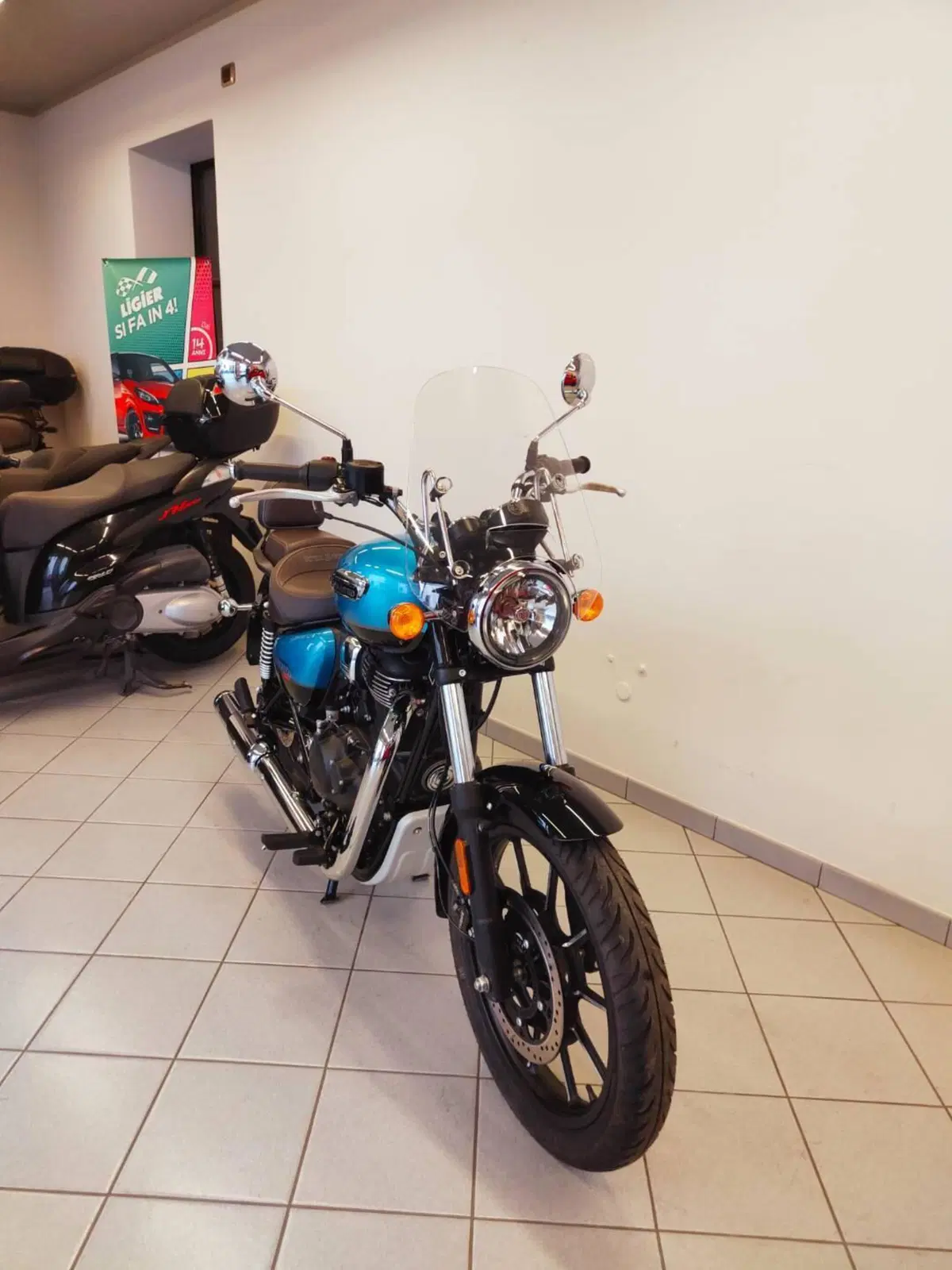 Royal Enfield Meteor 350 (2021 - 26) (5)