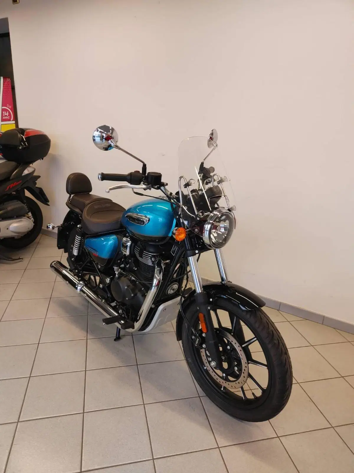 Royal Enfield Meteor 350 (2021 - 26) (12)