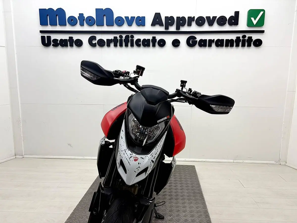 Ducati Hypermotard 950 RVE (2022 - 25) (4)