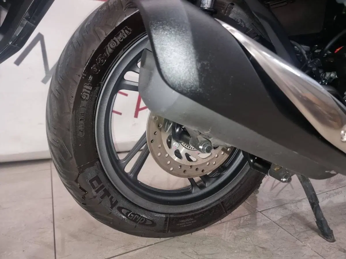 Honda SH 150i Sport (2024 - 25) (6)