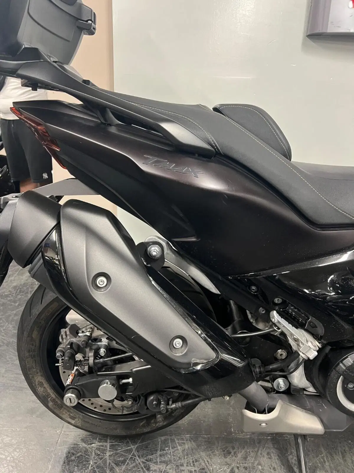 Yamaha T-Max 560 Tech Max (2022 - 24) (5)
