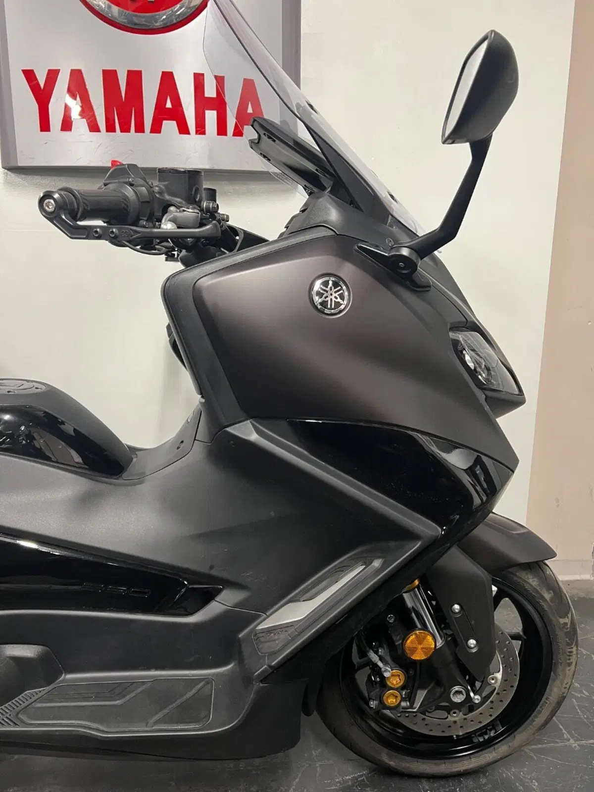 Yamaha T-Max 560 Tech Max (2022 - 24) (7)