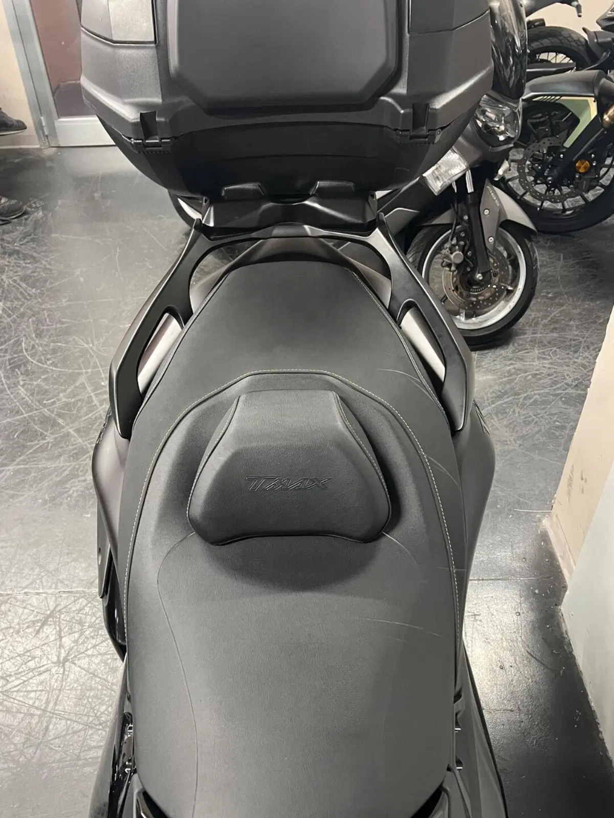 Yamaha T-Max 560 Tech Max (2022 - 24) (8)