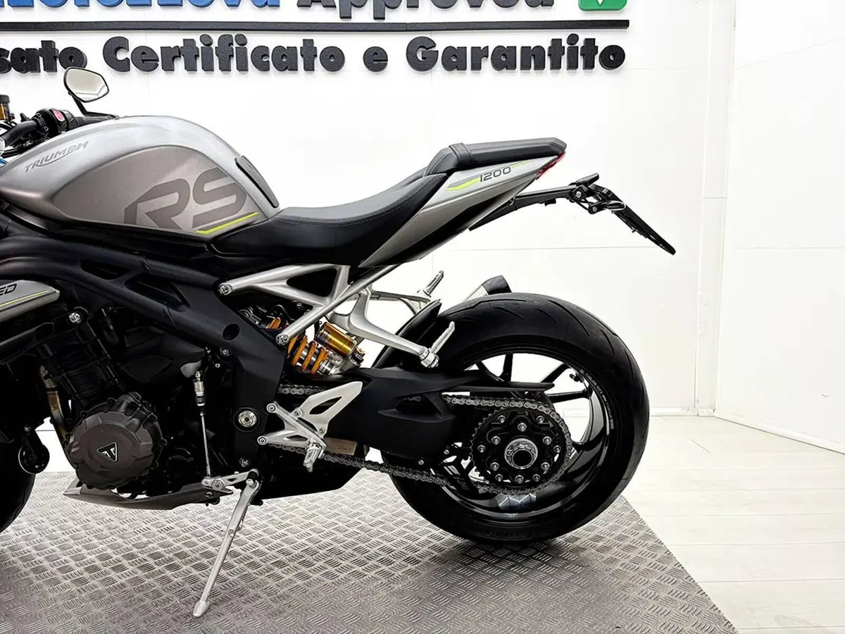Triumph Speed Triple 1200 RS (2021 - 24) (16)
