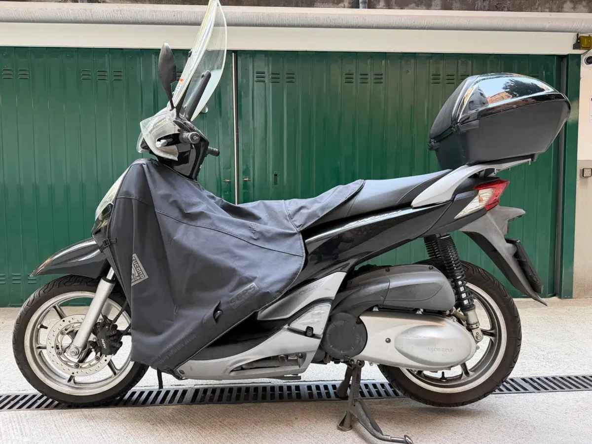 Honda SH 300 i (2011 - 14) (4)