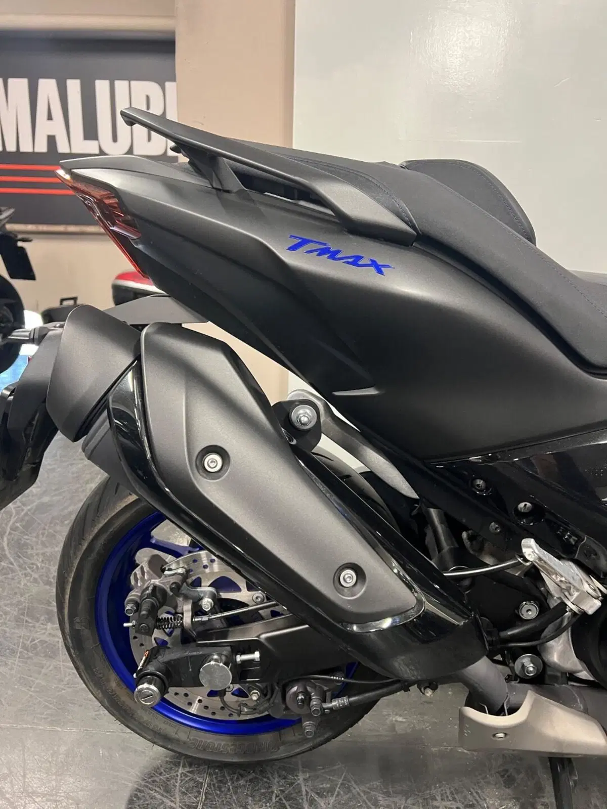 Yamaha T-Max 560 (2022 - 24) (5)