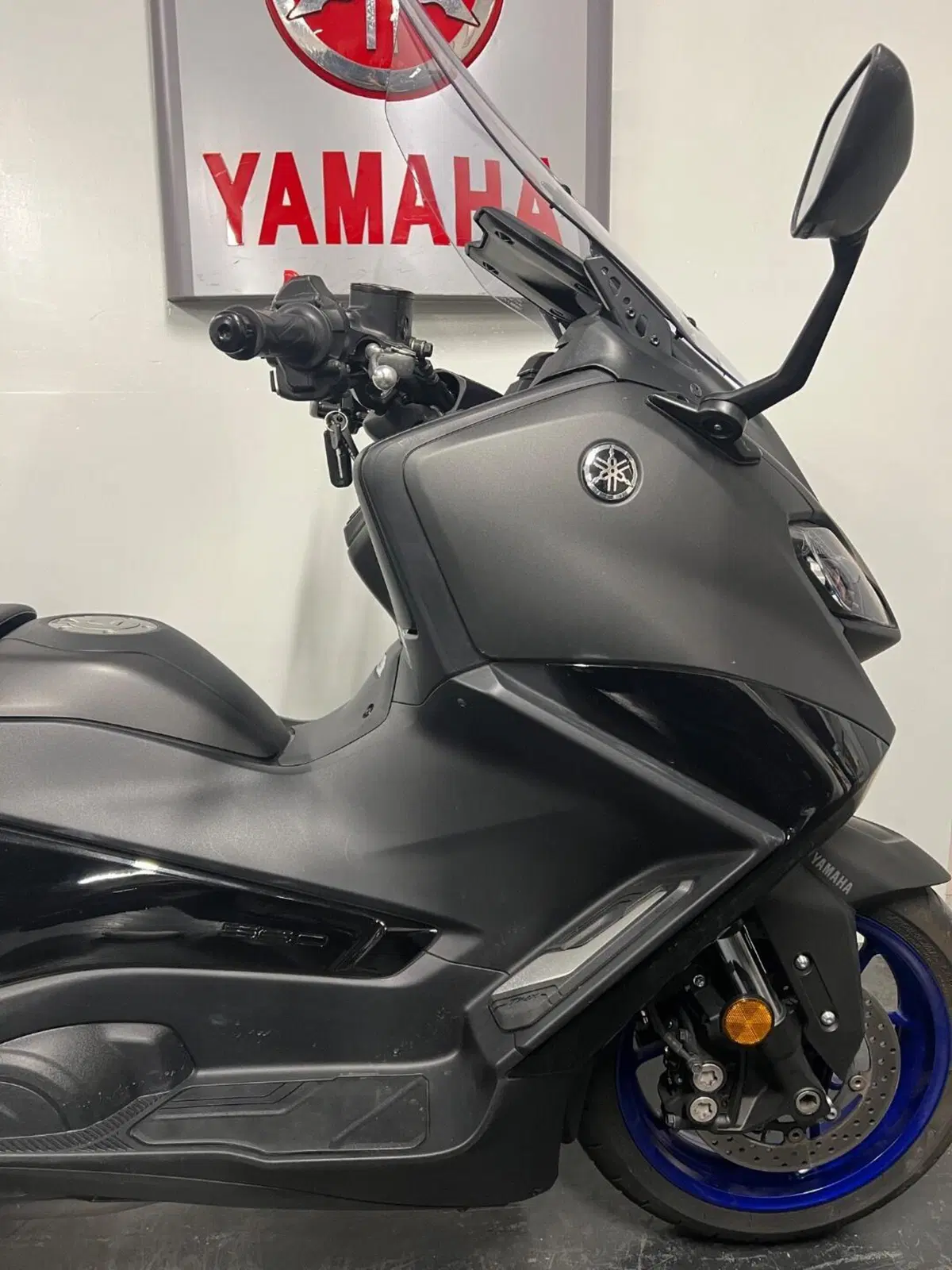 Yamaha T-Max 560 (2022 - 24) (6)