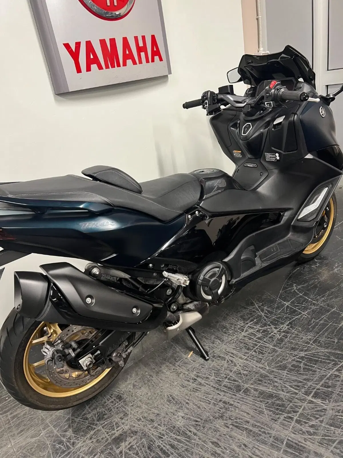 Yamaha T-Max 560 Tech Max (2022 - 24) (4)