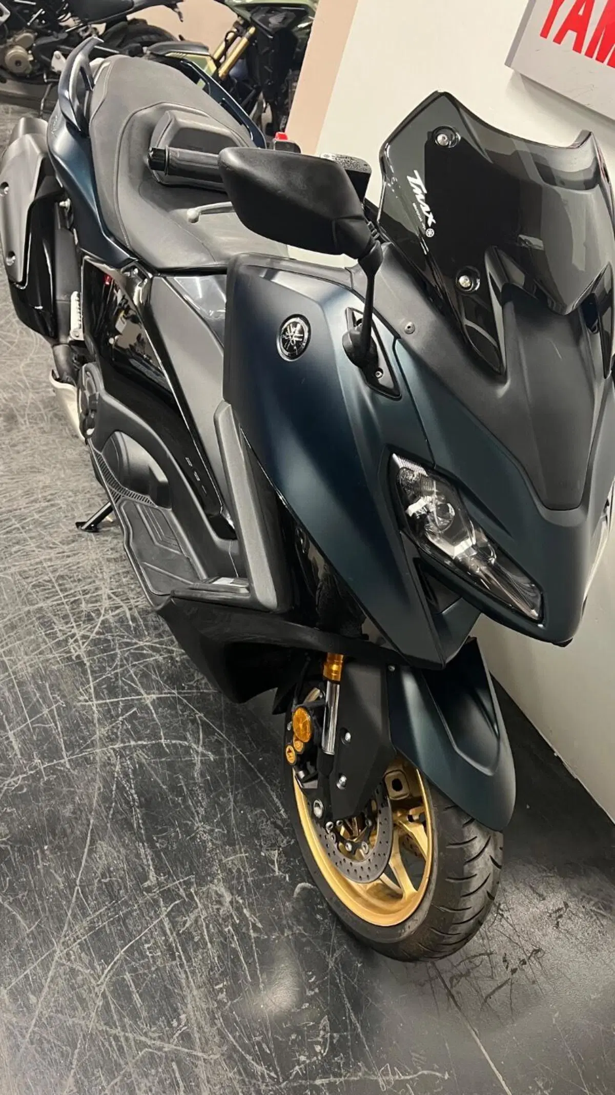 Yamaha T-Max 560 Tech Max (2022 - 24) (10)