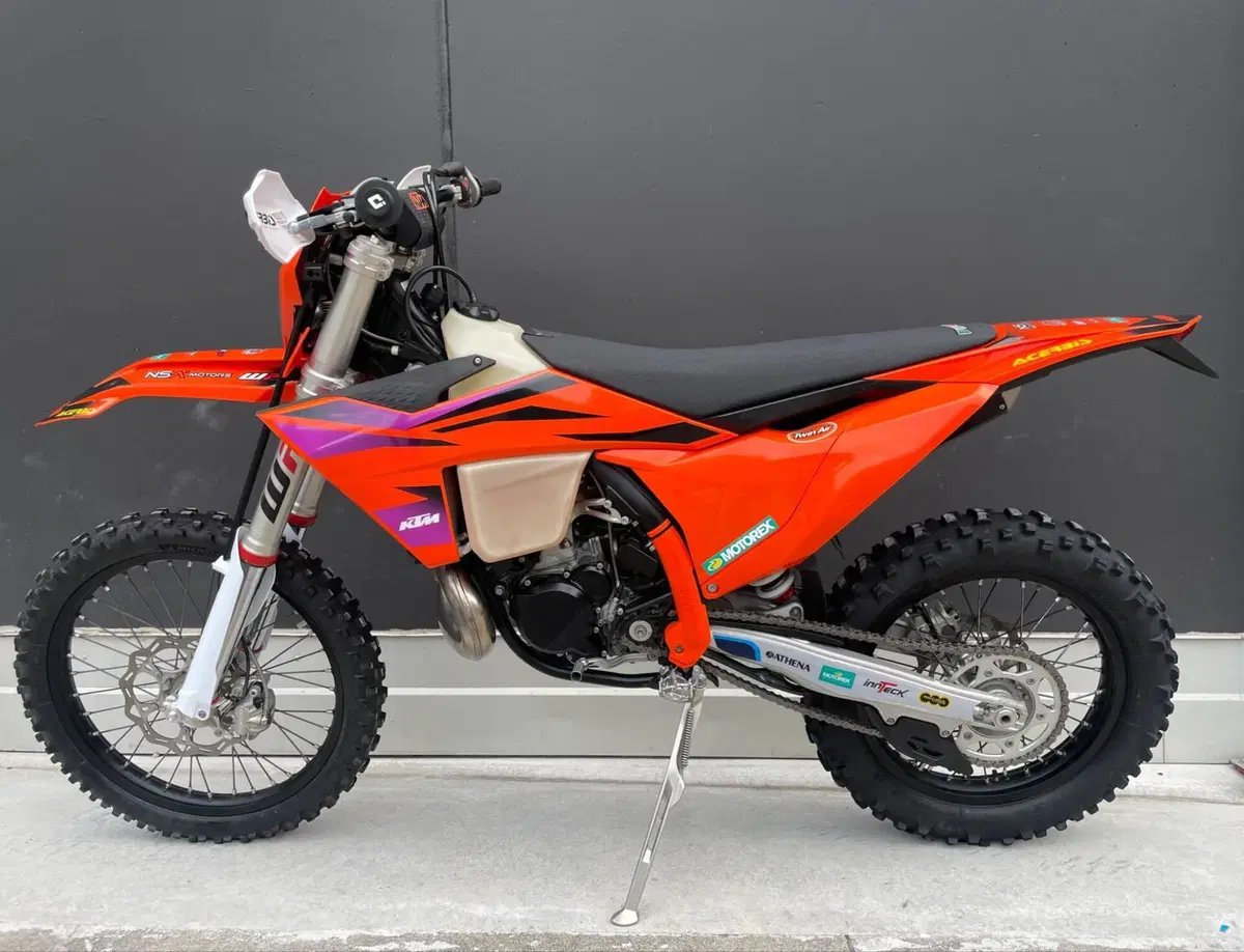 KTM 300 EXC TBI (2024) (3)