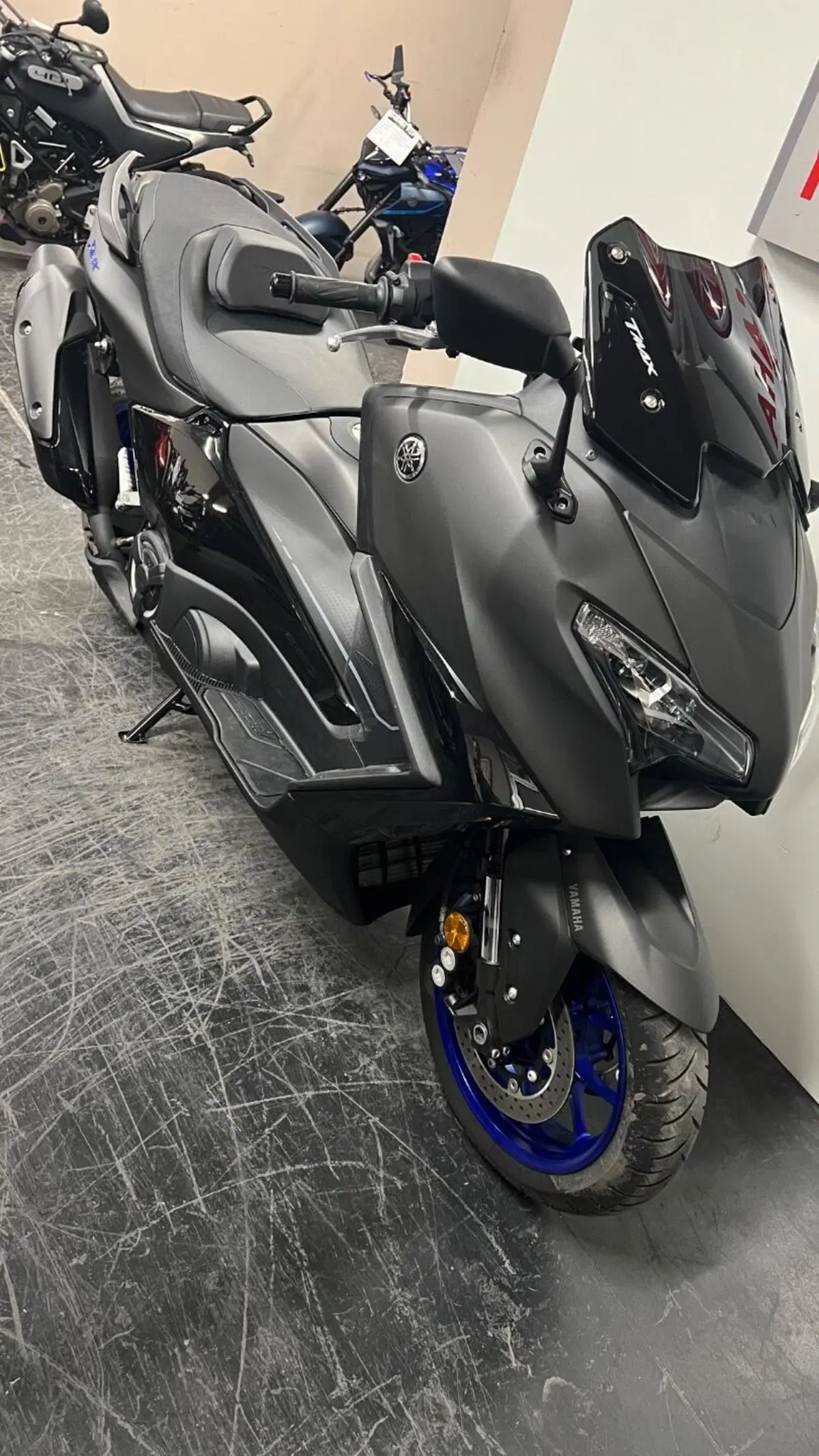 Yamaha T-Max 560 (2025 - 26) (10)