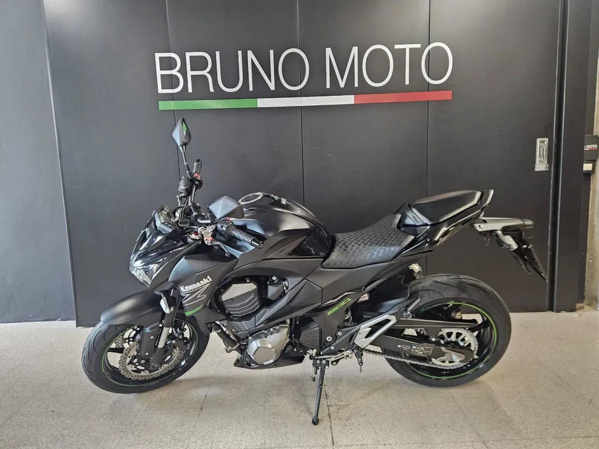 Kawasaki Z 800 ABS (2012 - 16) (4)